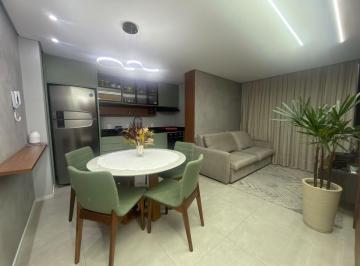 img1 · Apartamento de 2 quartos com suíte, piscina e sacada em Areias, São José SC