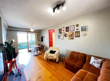 Photo 3 · Apartamento reformado de 2 quartos e 1 vaga de garagem no bairro Cidade Baixa