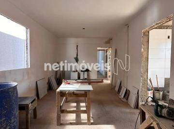 Sala · Apartamento NOVO Colégio Batista 3 Quartos - 1 Suíte - 2 Vagas Cobertas - Elevador