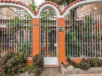 Comercial · 300m² · 3 Vagas · Casa comercial na Rua Saturnino dos Santos, 64 • 300 m²
