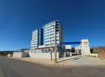 Apartamento · 51m² · 2 Quartos · 1 Vaga · Apartamento com varanda para locação, 2 quartos, sendo 1 suíte.