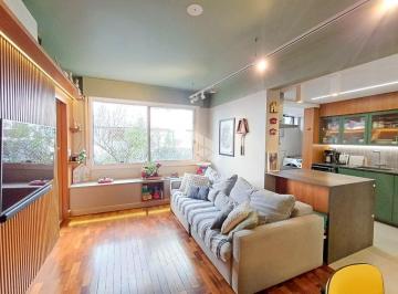 Photo 1 · Apartamento reformado e semimobiliado, com 2 dormitorios, 2 vagas e ambientes be