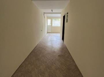 Código do Imóvel: CM2007949-1 - Imóvel anunciado por Apolar Colombo - CRECI 0381 · Sobrado para venda em Maracana de 128.00m² com 3 Quartos, 1 Suite e 4 Garagens