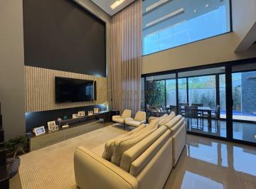 Casa · 245m² · 3 Quartos · 4 Vagas · Sobrado para venda em Portal Da Mata de 245.00m² com 3 Quartos, 3 Suites e 4 Garagens