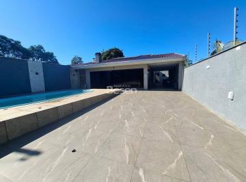 Casa · EXCELENTE CASA COM ÓTIMO PADRÃO DE ACABAMENTO