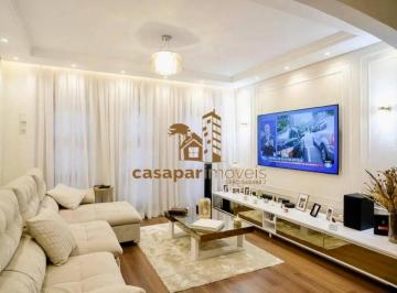 Casa · 243m² · 3 Quartos · 3 Vagas · Sobrado à venda com 243m², 3 quartos, 2 suítes com sacada e churrasqueira