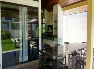 Casa · 220m² · 4 Quartos · 5 Vagas · Casa - Canasvieiras