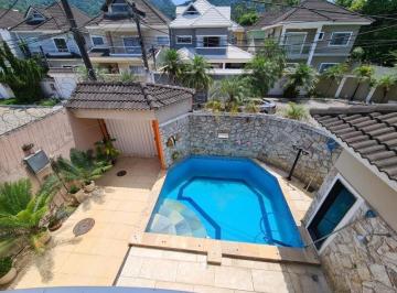 Foto 01 · Vendo casa triplex em condominio Vargem Pequena, 4 quartos (3 suites), quintal com piscina e sauna