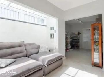 Photo 2 · Casa ampla e diferenciada para locação no Menino Deus