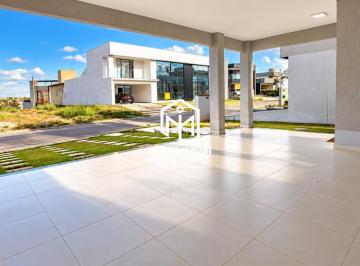 Casa · 218m² · 3 Quartos · 2 Vagas · Casa 3 Quartos suíte Cond Jardim de Versailles Valparaíso