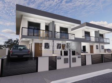 Casa · 140m² · 3 Quartos · 2 Vagas · Sobrado à venda no bairro Sertão do Maruim - São José/SC
