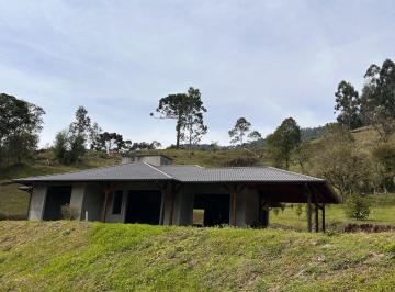 Casa · 170m² · 2 Quartos · 1 Vaga · Casa à venda no bairro Rio Do Engano - Urubici/SC, Zona Rural