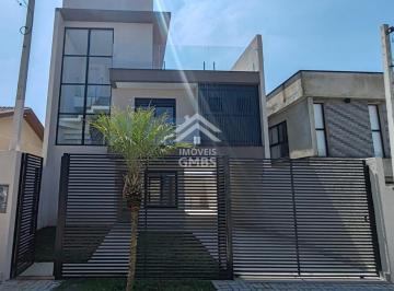 Casa · 135m² · 3 Quartos · Triplex Uberaba