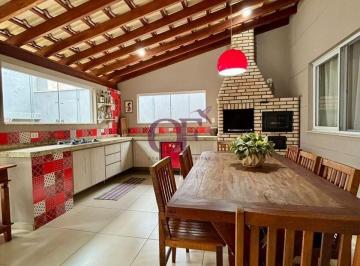 Casa · 139m² · 4 Quartos · 2 Vagas · Casa à Venda com 4 Quartos (1 Suíte) e Quintal com Ofurô no Condomínio Chácara das Palmeiras Imperia
