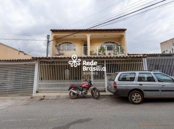 Casa · 173m² · 4 Quartos · 2 Vagas · QR 03 | SOBRADO À VENDA | 04 QUARTOS | 02 SUÍTES | 02 VAGAS