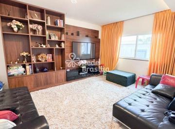 Casa · 722m² · 7 Quartos · 2 Vagas · Condomínio Solar de Brasília - Casa à venda com 5 suítes e área gourmet completa , Jardim Botânico.