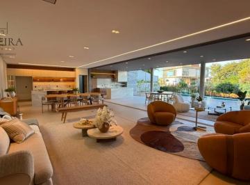 Casa · 489m² · 5 Quartos · 4 Vagas · Casa à venda em Votorantim, Alphaville Nova Esplanada, com 5 suítes, com 489.87 m²