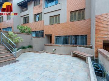 Casa · 253m² · 3 Quartos · 5 Vagas · Casa em condominio, com poucas unidades!!!!!!!!