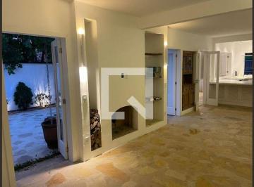 Casa · 220m² · 3 Quartos · 2 Vagas · Casa para Aluguel - Campeche, 3 Quartos, 220 m² - Florianópolis