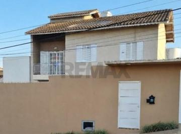 Casa · 190m² · 5 Vagas · Sobrado para Locação na Vila Oliveira em Mogi das Cruzes