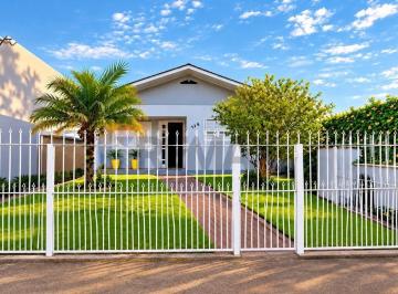 Casa · 123m² · 3 Quartos · 2 Vagas · CASA TÉRREA COM 3 QUARTOS + PISCINA AQUECIDA NO SANTA RITA
