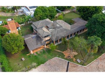 Casa · 515m² · 3 Quartos · Oportunidade Única: Casa de 550m² com Preço de Lote no Melhor do Park Way (Quadra 17)