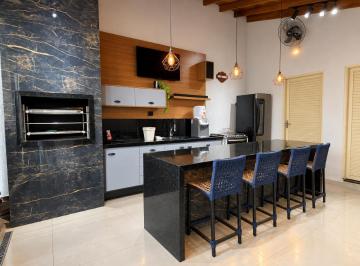 Casa · 175m² · 3 Quartos · 5 Vagas · Casa residencial à venda no Bairro Setsul, em Três Lagoas – 3 quartos e piscina