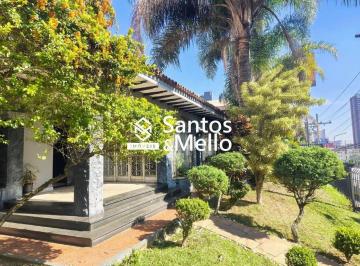 Casa · 405m² · 6 Quartos · Casa Residencial/Comercial com amplo espaço e excelente potencial de utilização.