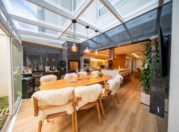 Casa · 257m² · 3 Quartos · 3 Vagas · Casa de Condomínio com Terraço, 3 Quartos e 3 Vagas à Venda, 256 m² - Mossunguê - Curitiba/PR