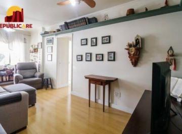 Apartamento · 75m² · 2 Quartos · 1 Vaga · Apartamento de 2 quartos, 2 banheiros, elevador e garagem no bairro Higienópolis