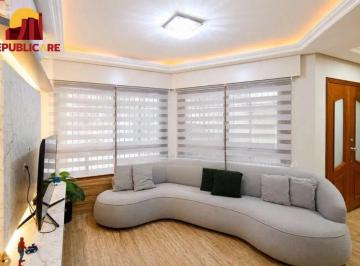 Casa · 272m² · 3 Quartos · 4 Vagas · Casa com 3 dormitórios, suíte, churrasqueira e piscina.