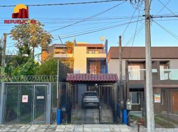 Casa · 16m² · 3 Quartos · 2 Vagas · Casa à venda - em Guarujá