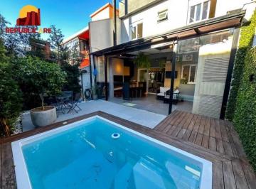 Casa · 135m² · 3 Quartos · 2 Vagas · Casa de Condomínio com135m² patio com piscina - Passo das Pedras
