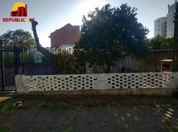Casa · 147m² · 4 Quartos · 4 Vagas · Casas com 4 quartos, vagas de garagem, churrasqueira, jardim, no bairro Bom Jesu