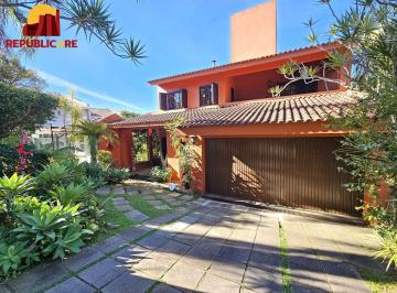 Casa · 246m² · 4 Quartos · 2 Vagas · LINDO SOBRADO DE ESQUINA COM PISCINA NO JARDIM ISABEL