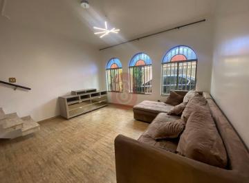 Casa · 150m² · 3 Quartos · 2 Vagas · Sobrado com 3 quartos, 1 suíte e 2 vagas em excelente localização