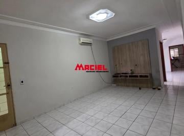 Casa · 135m² · 3 Quartos · 2 Vagas · Excelente sobrado com 3 dormitórios na Vila Tatetuba