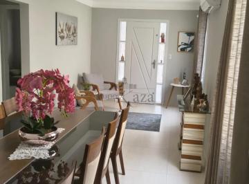 Casa · 306m² · 3 Quartos · 2 Vagas · Oportunidade - Casa - Jardim Motorama - 3 Dormitórios - 181,85m².