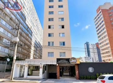 50be3ebf092de4c9084aabd29da7a94bef29369b · Apartamento com 3 dormitórios para alugar, 90 m² por R$ 3.950,00 - Centro - Curitiba/PR