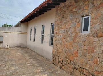 Casa · 360m² · 3 Quartos · 3 Vagas · Casa residencial ou comercial para locação com 03 dormitórios, sendo 01 suíte, armários embutidos, 0