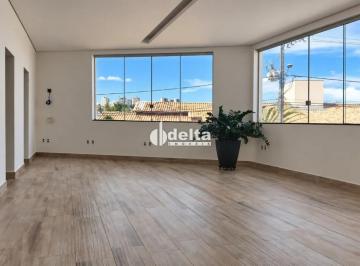 Comercial · 393m² · 17 Quartos · 1 Vaga · Sala disponível para venda no bairro Morada da Colina em Uberlândia-MG.