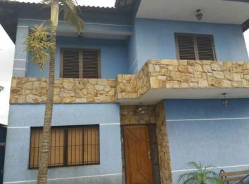 Casa · 440m² · 3 Quartos · 5 Vagas · Sobrado com 3 dormitórios em Osasco