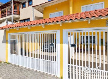 Casa · 157m² · 3 Quartos · 4 Vagas · Sobrado com 3 dormitórios em Osasco