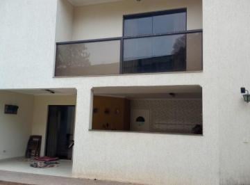 Casa · 229m² · 3 Quartos · 2 Vagas · Sobrado com 3 dormitórios em Osasco