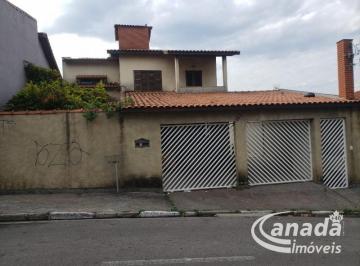 Casa · 224m² · 4 Quartos · 6 Vagas · Sobrado com 4 dormitórios em Osasco