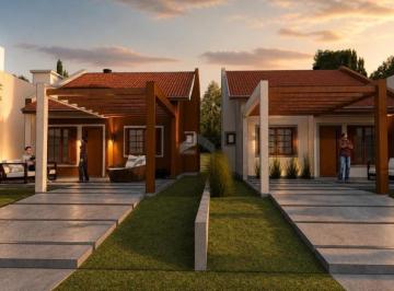Casa · 61m² · 2 Quartos · 1 Vaga · Casa nova 2 dormitorios para Venda em Pinhal | Diego Imoveis