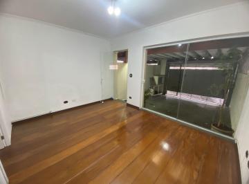 Casa de 2 quartos, São Paulo · Sobrado com 2 suítes e 1 vaga no Bonfiglioli. FL64