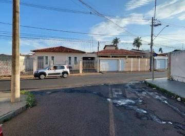 Imagem 1 · Casa para venda em Centro, Araguari