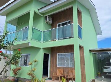 Casa · 198m² · 3 Quartos · 2 Vagas · Sobrado em Centro, Balneário Gaivota/SC de 198m² 3 quartos à venda por R$ 700.000,00