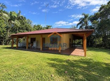 Rural · 100m² · 5 Vagas · Chácara com fundos para o rio no Guaraguaçu